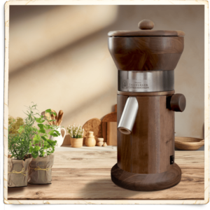 Getreidemühle Amadea Nuss